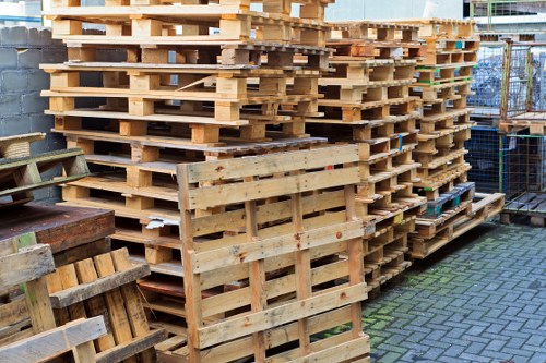 Benefits of choosing a reliable rubbish removal service